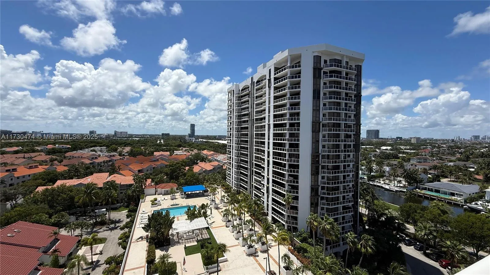 3610 Yacht Club Dr # 1214, Aventura FL 33180