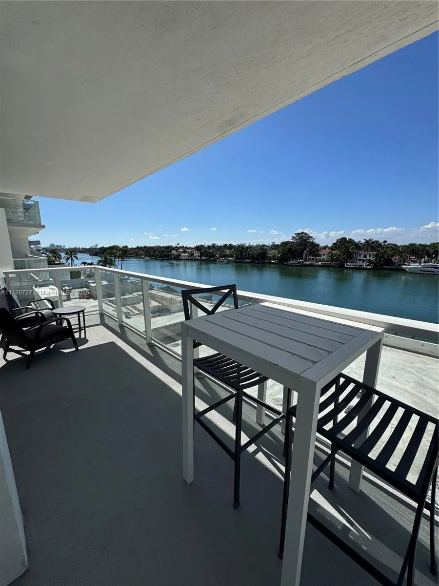 5750 Collins Ave # 4F, Miami Beach FL 33140