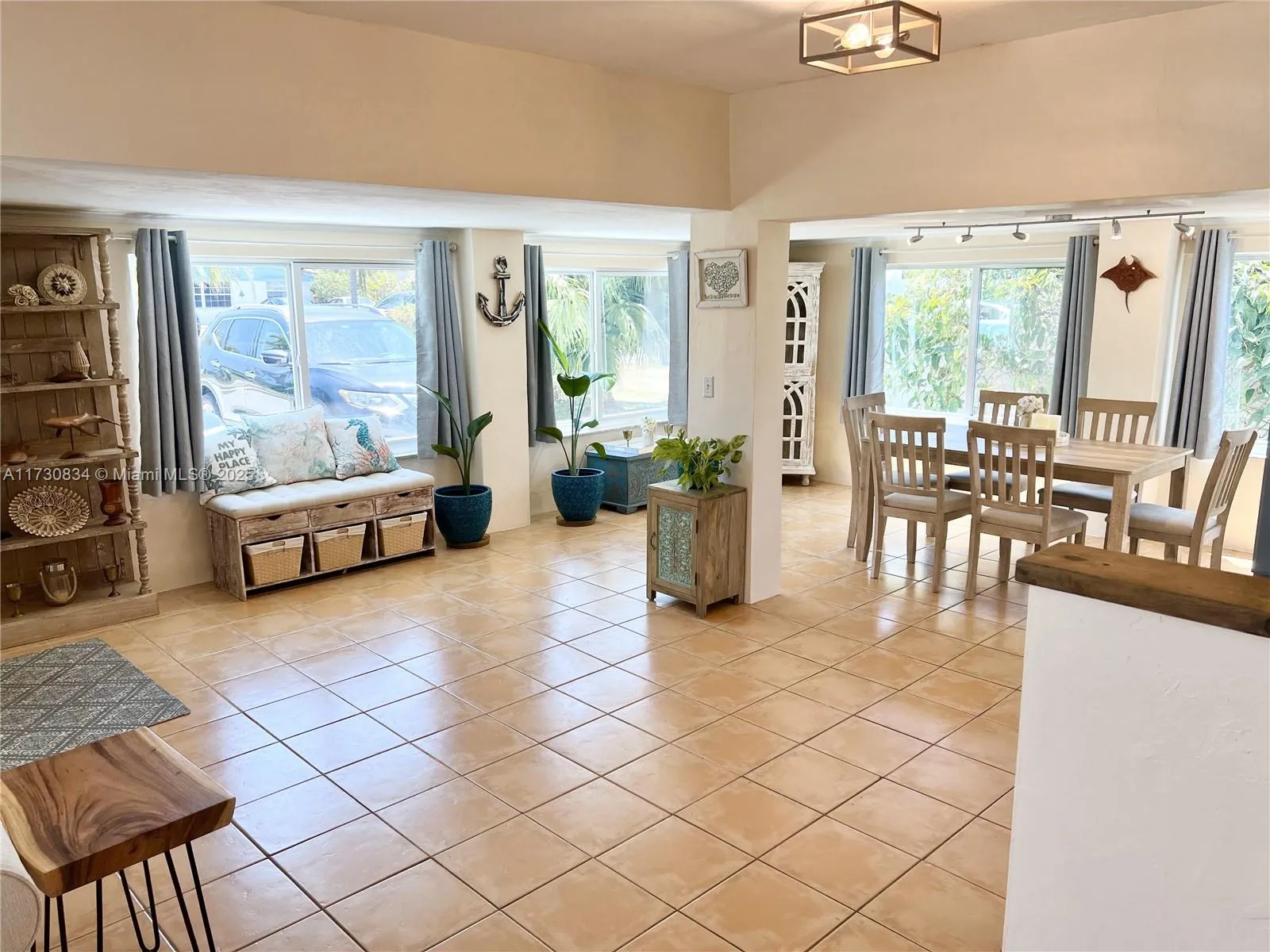 1545 NE 175th St, North Miami Beach FL 33162