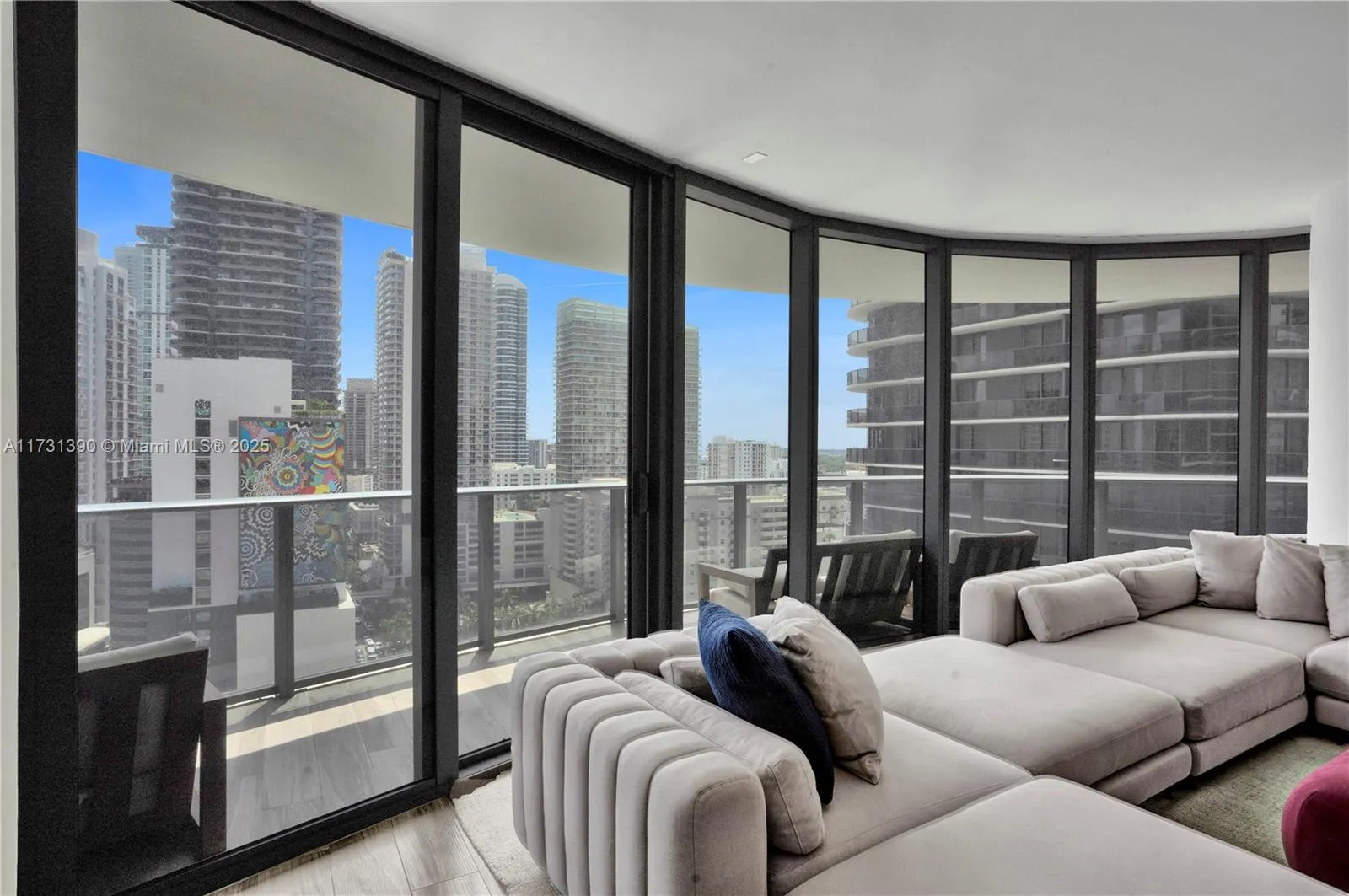 3 bedroom 4 bath for sale at 801 S Miami Ave # 1801, Miami FL 33130