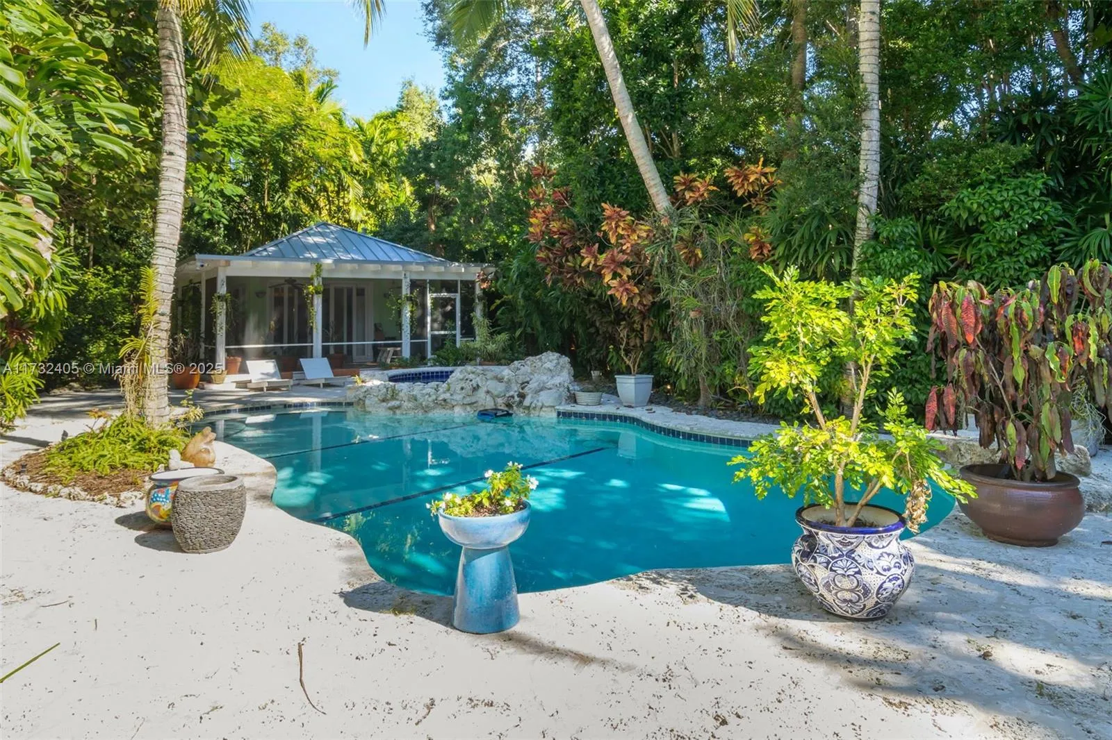 6 bedroom 5 bath for sale at 3613 Royal Palm Ave, Coconut Grove FL 33133