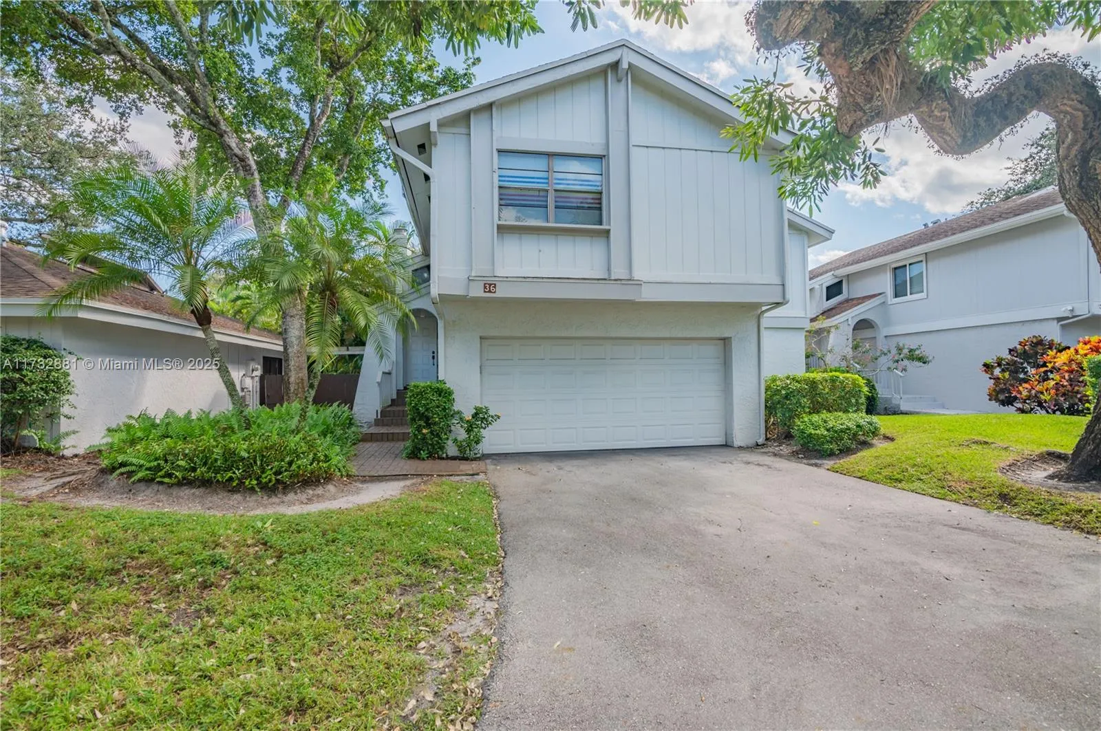 3 bedroom 2 bath for sale at 36 Eastmont Rd, Hollywood FL 33021