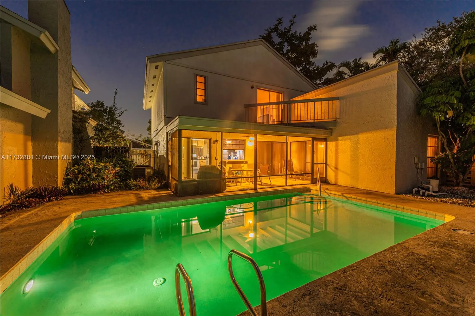 36 Eastmont Rd, Hollywood FL 33021