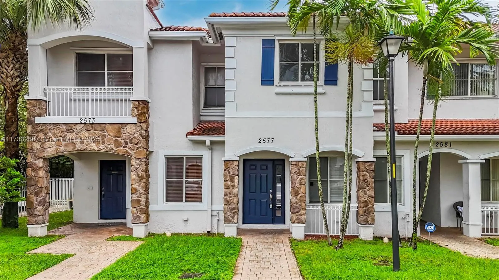 3 bedroom 2 bath for sale at 2577 SW 82nd Ave # 102, Miramar FL 33025