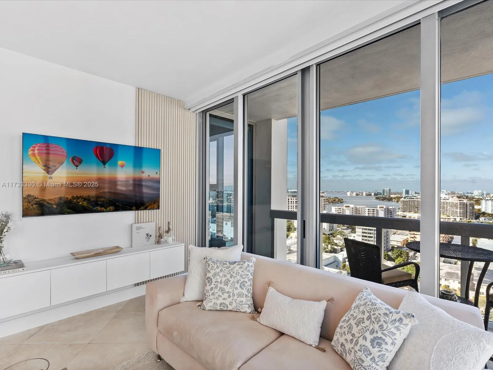 6899 Collins Ave # 1704, Miami Beach FL 33141