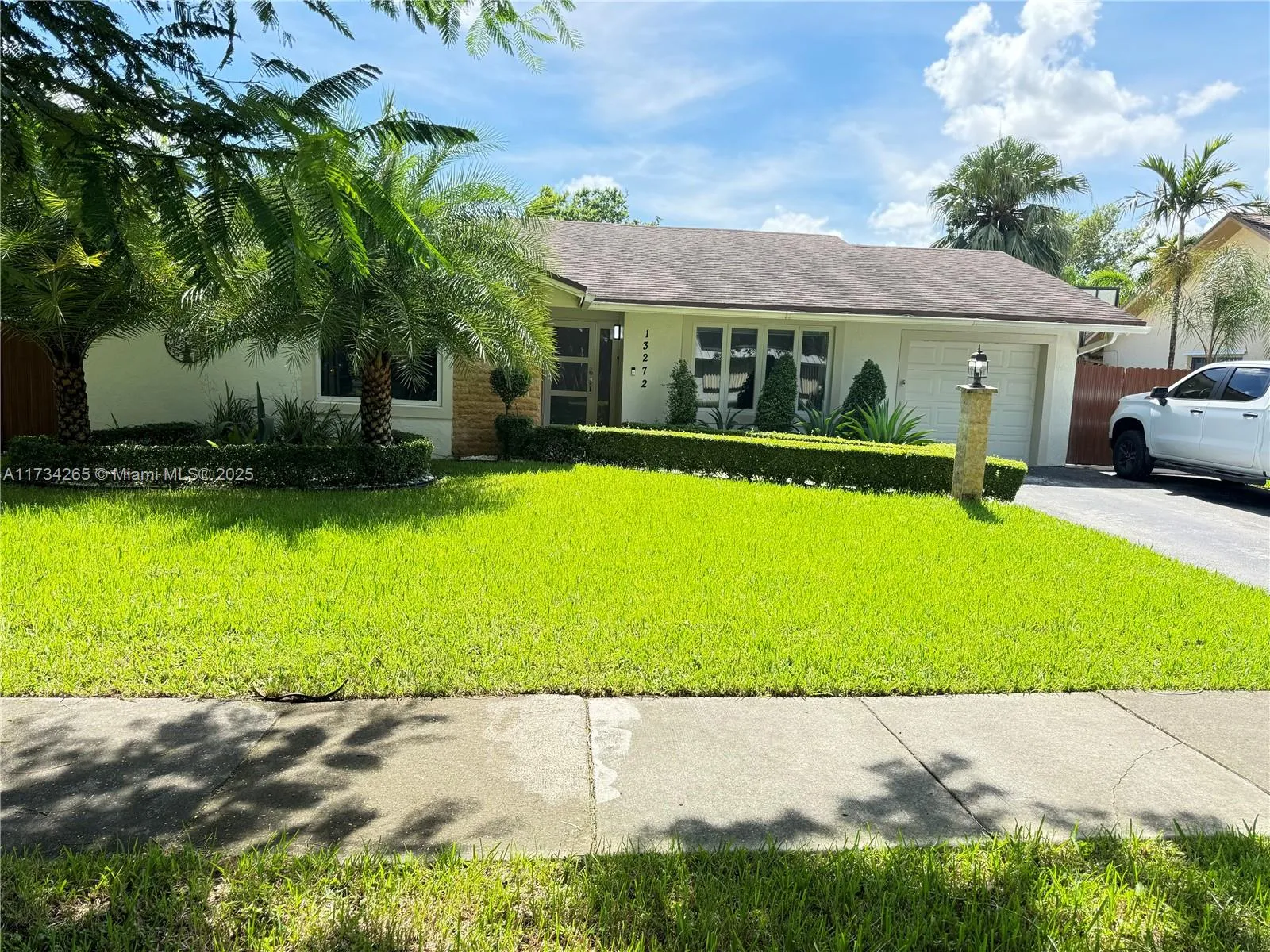 4 bedroom 2 bath for sale at 13272 SW 100th Ter, Miami FL 33186