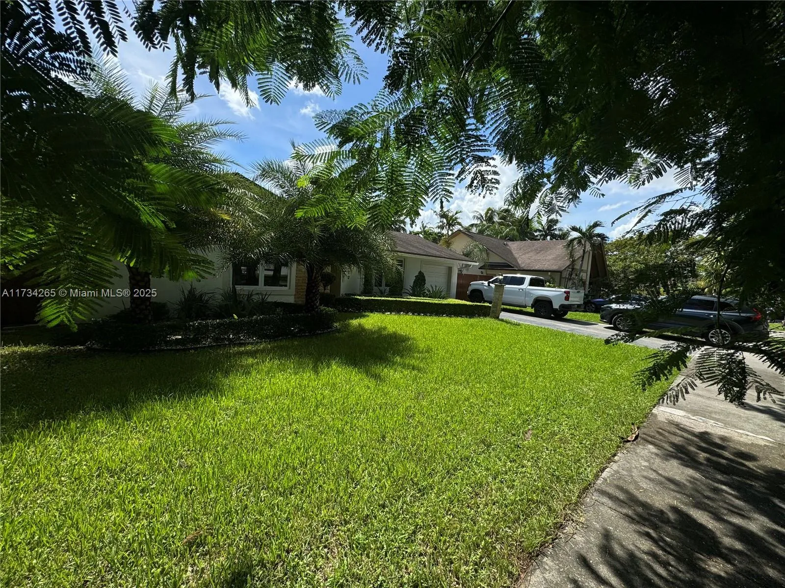 13272 SW 100th Ter, Miami FL 33186