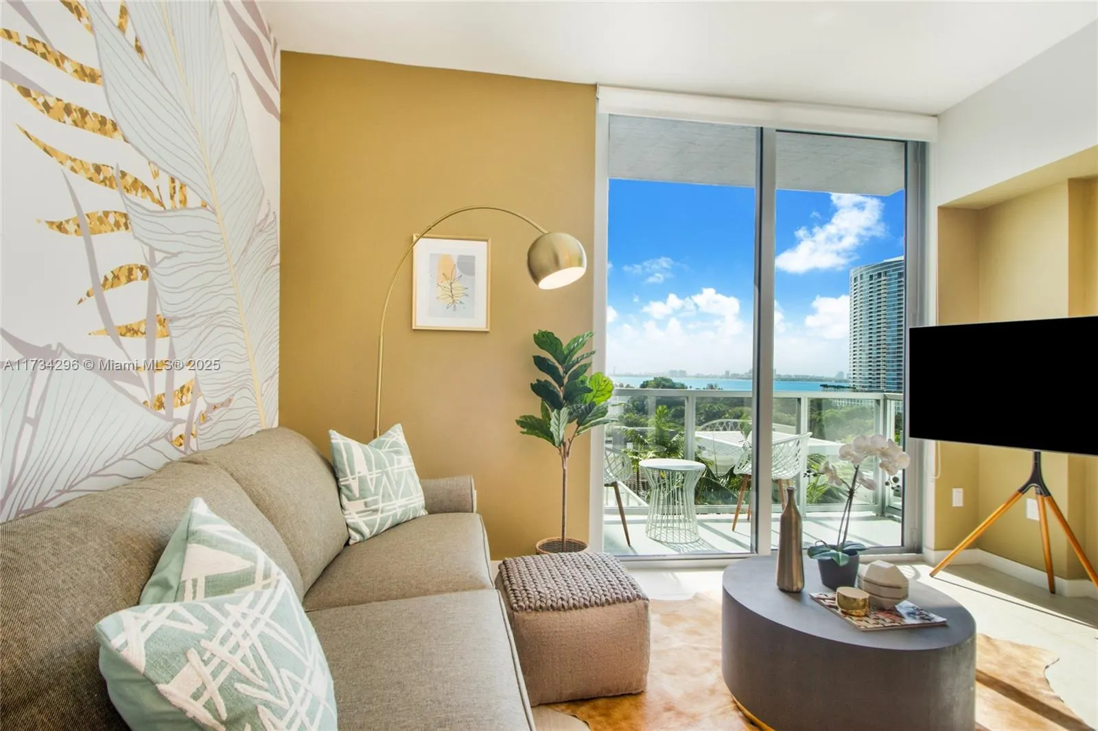 1 bath for sale at 3900 Biscayne Blvd # 823, Miami FL 33137