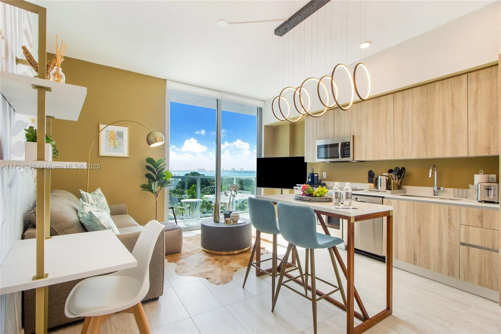 3900 Biscayne Blvd # 823, Miami FL 33137