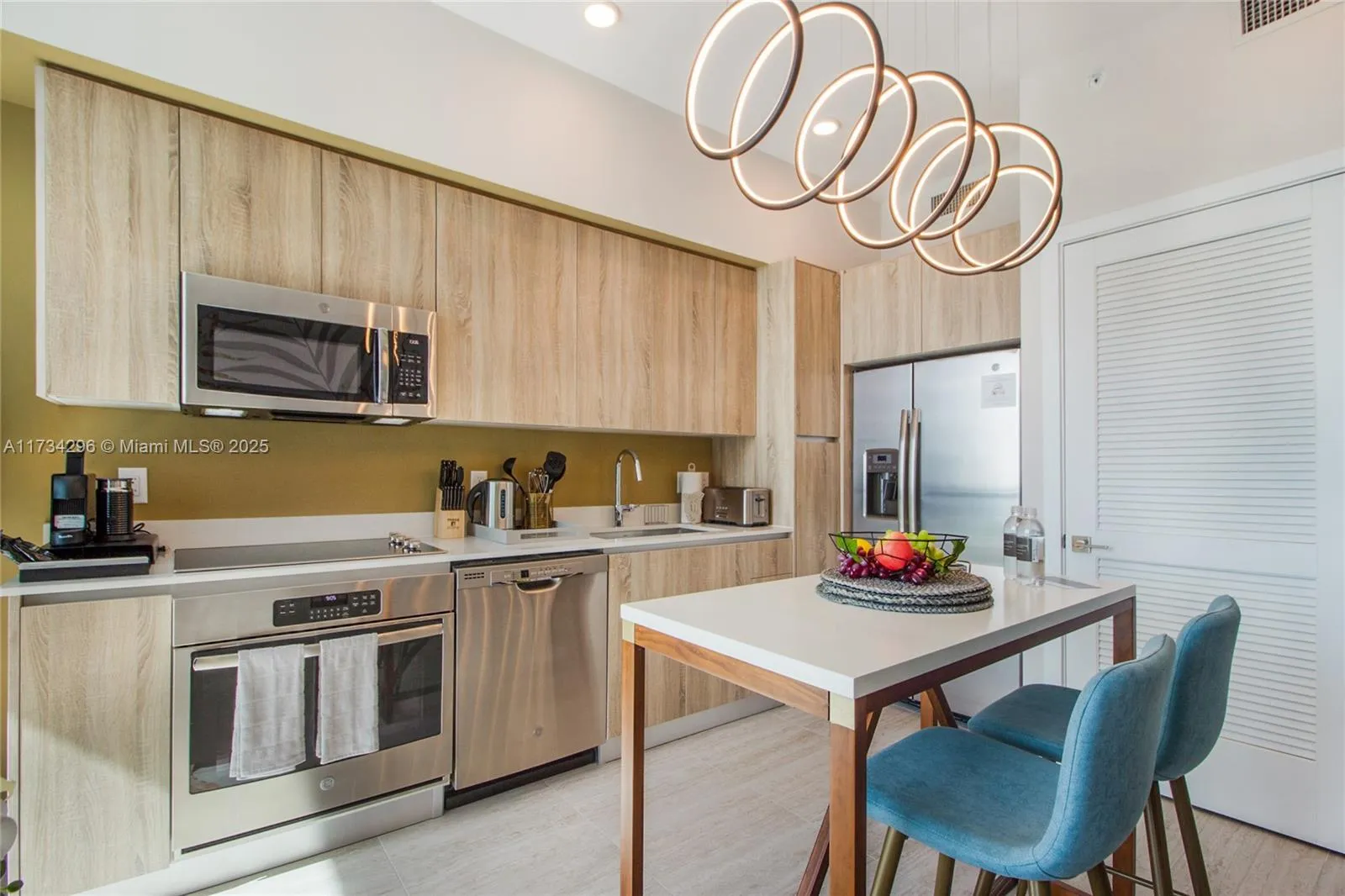 3900 Biscayne Blvd # 823, Miami FL 33137