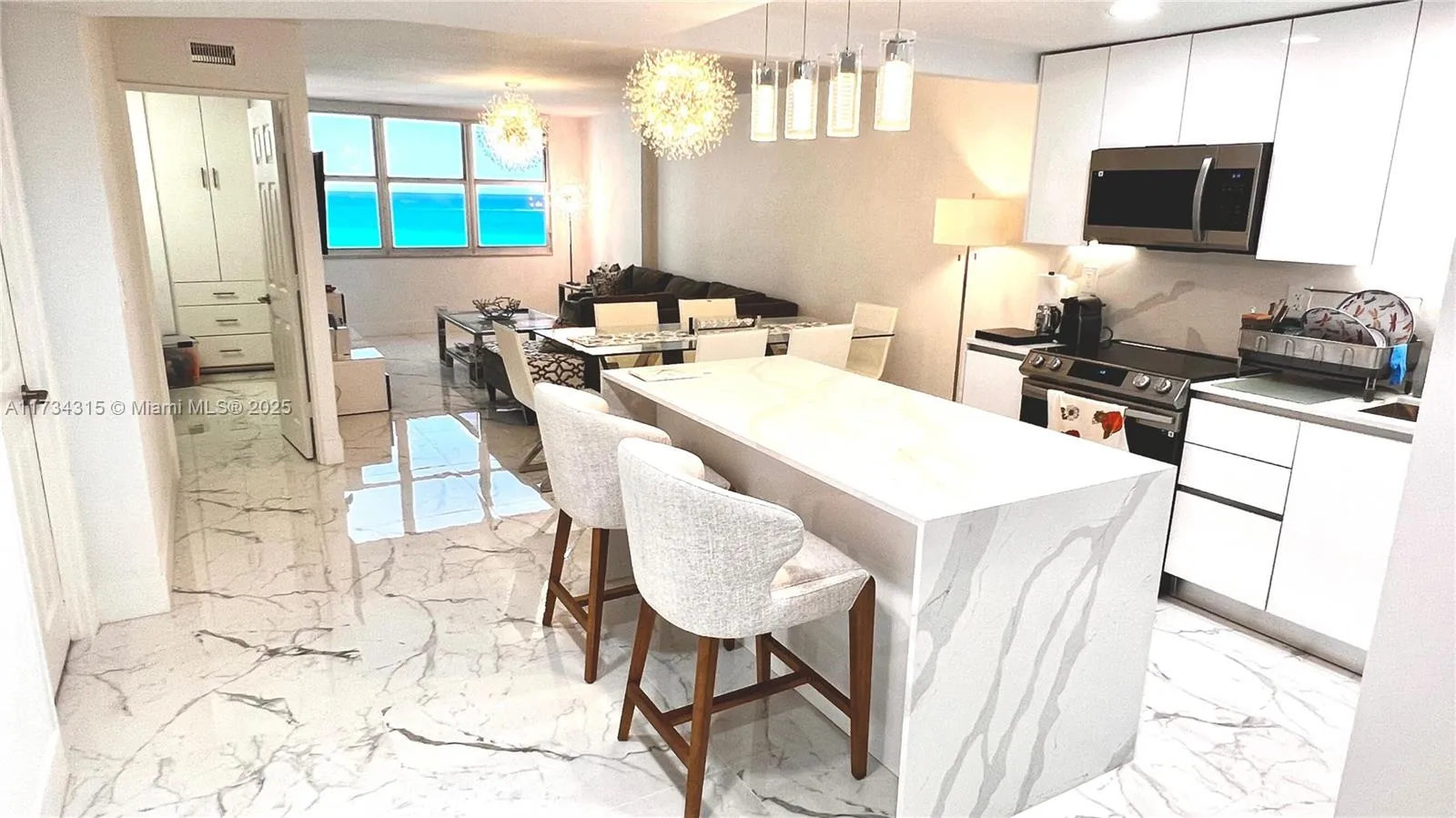 6039 Collins Ave # 1210, Miami Beach FL 33140