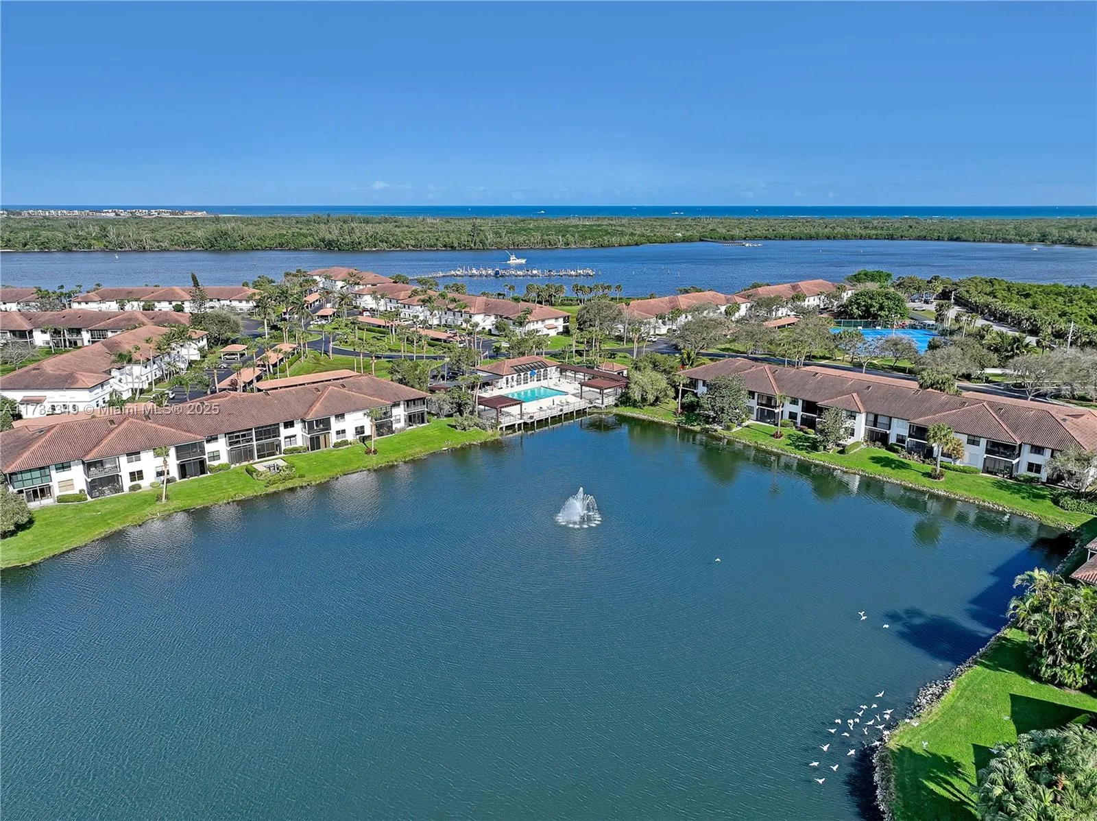 6041 SE Landing Way # 14, Stuart FL 34997