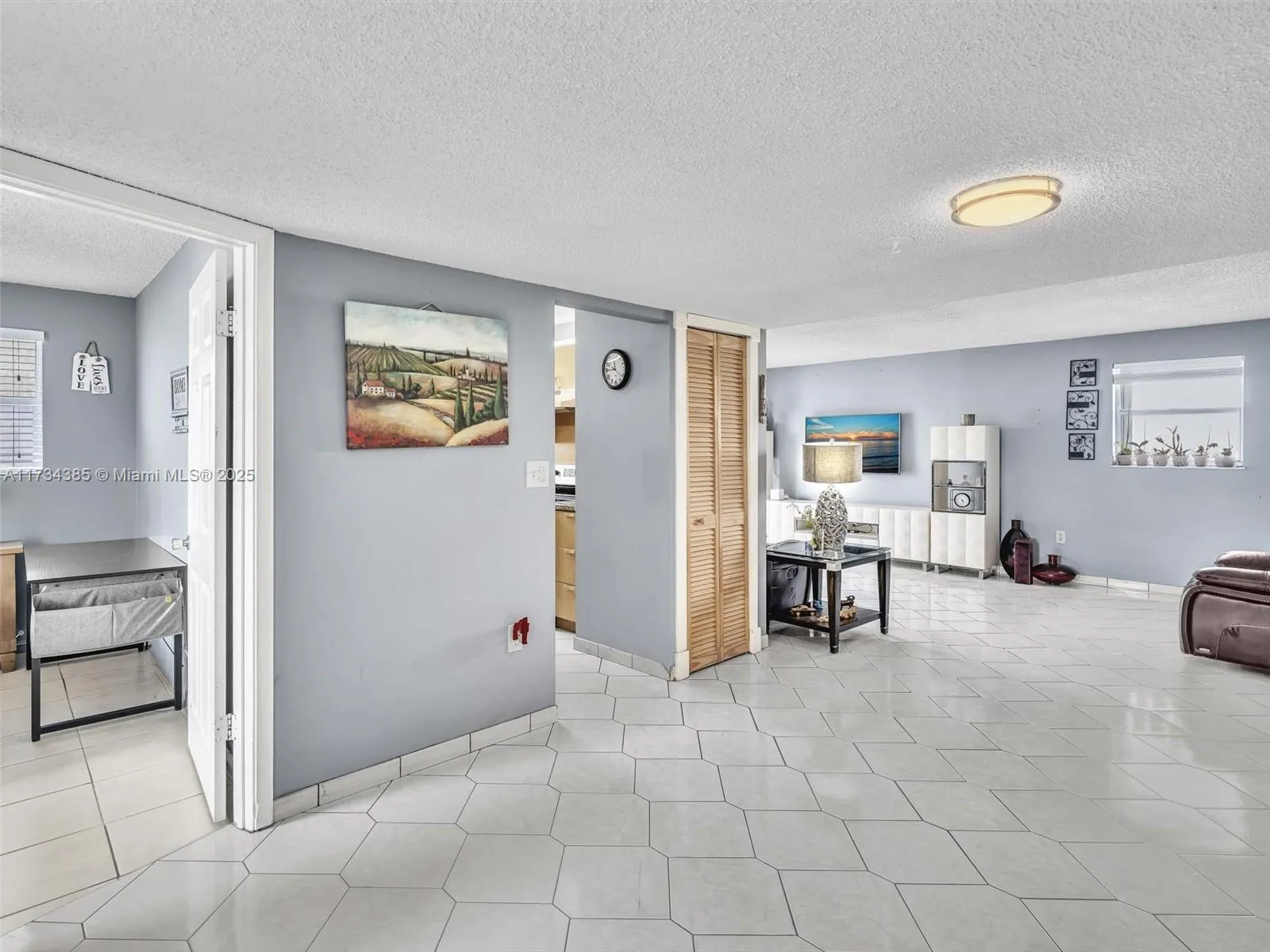 1236 Alton Rd # 404, Miami Beach FL 33139