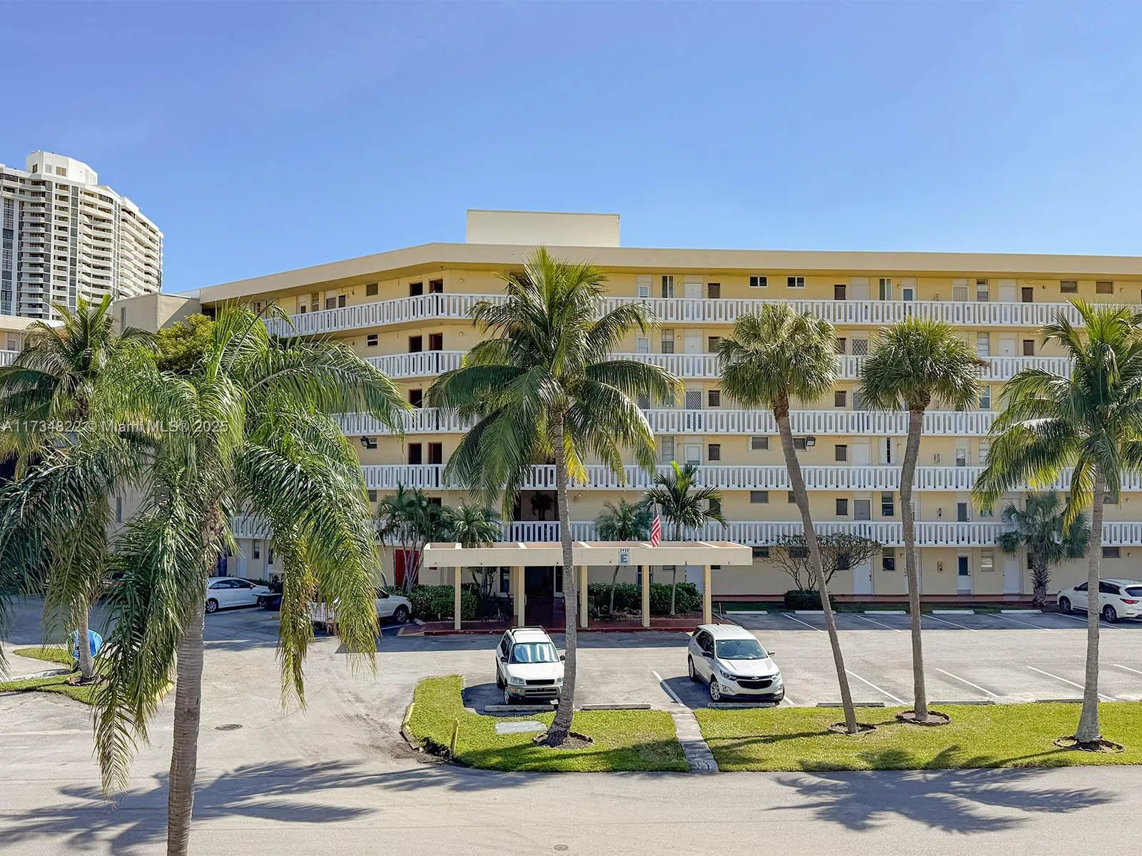 2930 Point East Dr # E109, Aventura FL 33160