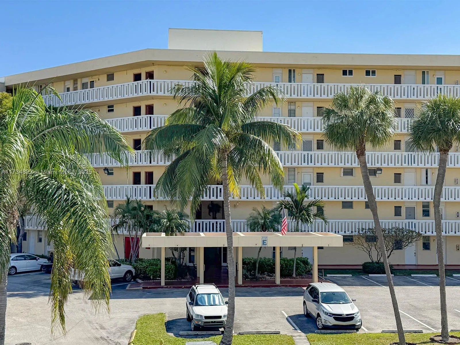 2930 Point East Dr # E109, Aventura FL 33160