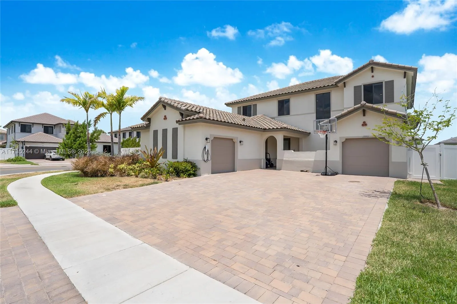 5 bedroom 3 bath for sale at 17775 SW 46th St, Miramar FL 33029
