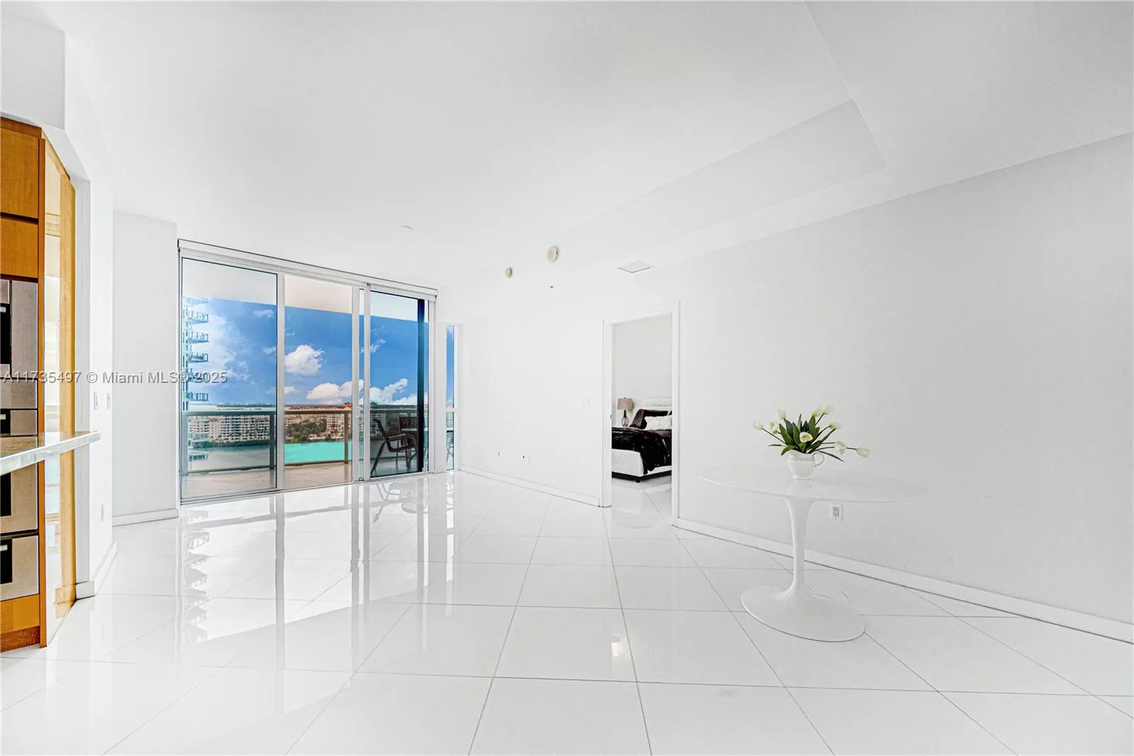 50 S Pointe Dr # 1704, Miami Beach FL 33139