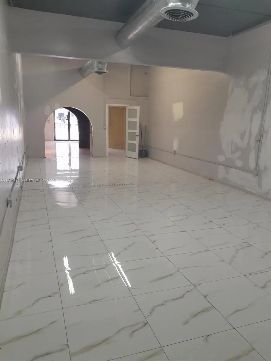 4055 NW 17th Ave, Miami FL 33142