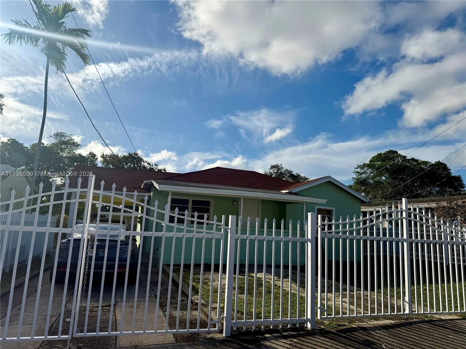 7612 NW 4th Ave, Miami FL 33150