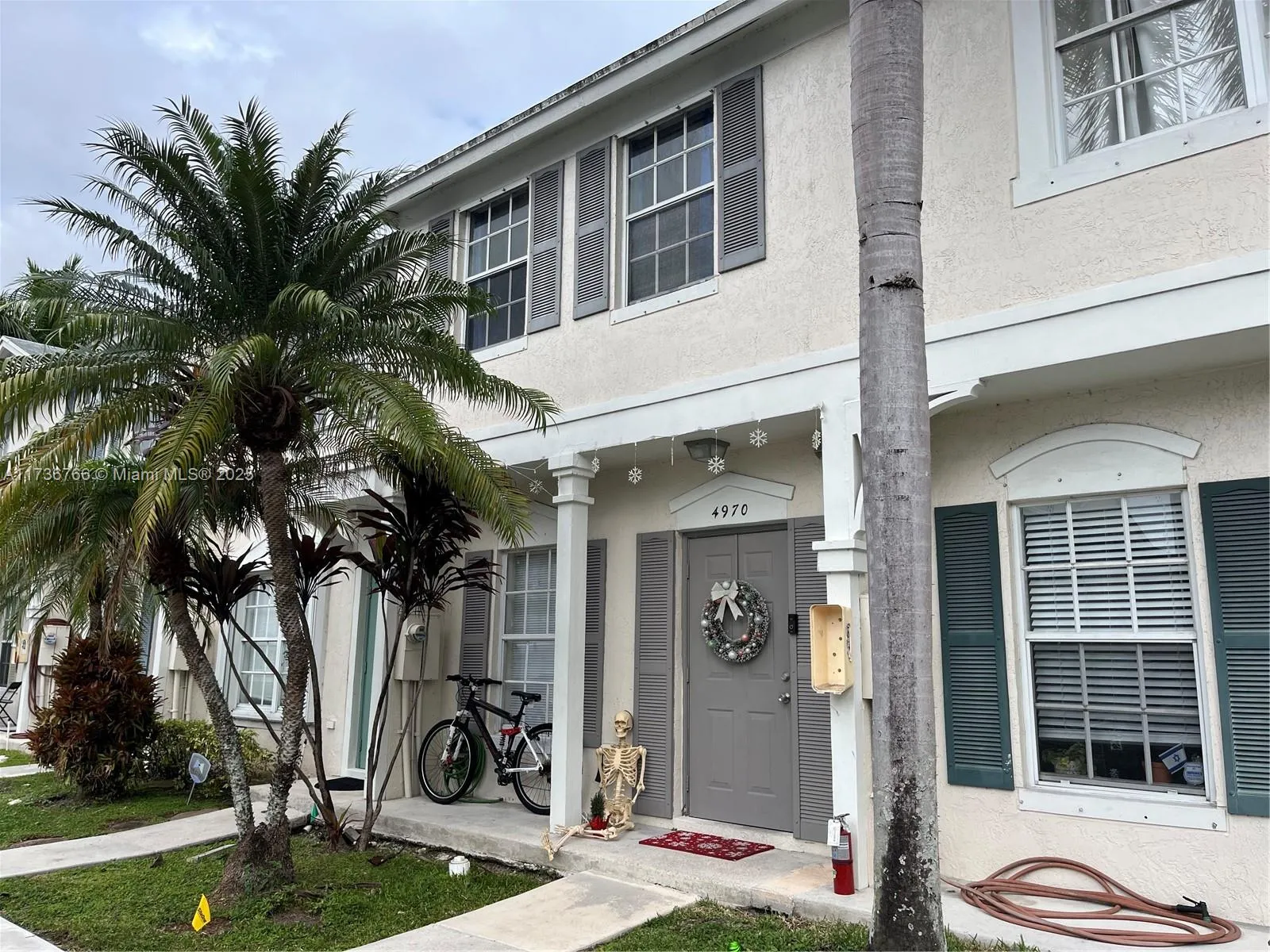 2 bedroom 2 bath for sale at 4970 SW 31st Ter # 0, Dania Beach FL 33312