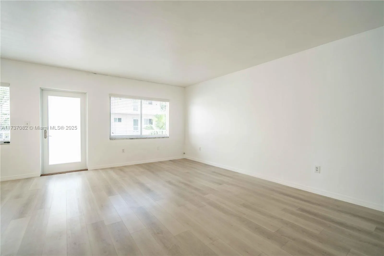 1420 Pennsylvania Ave # 302, Miami Beach FL 33139
