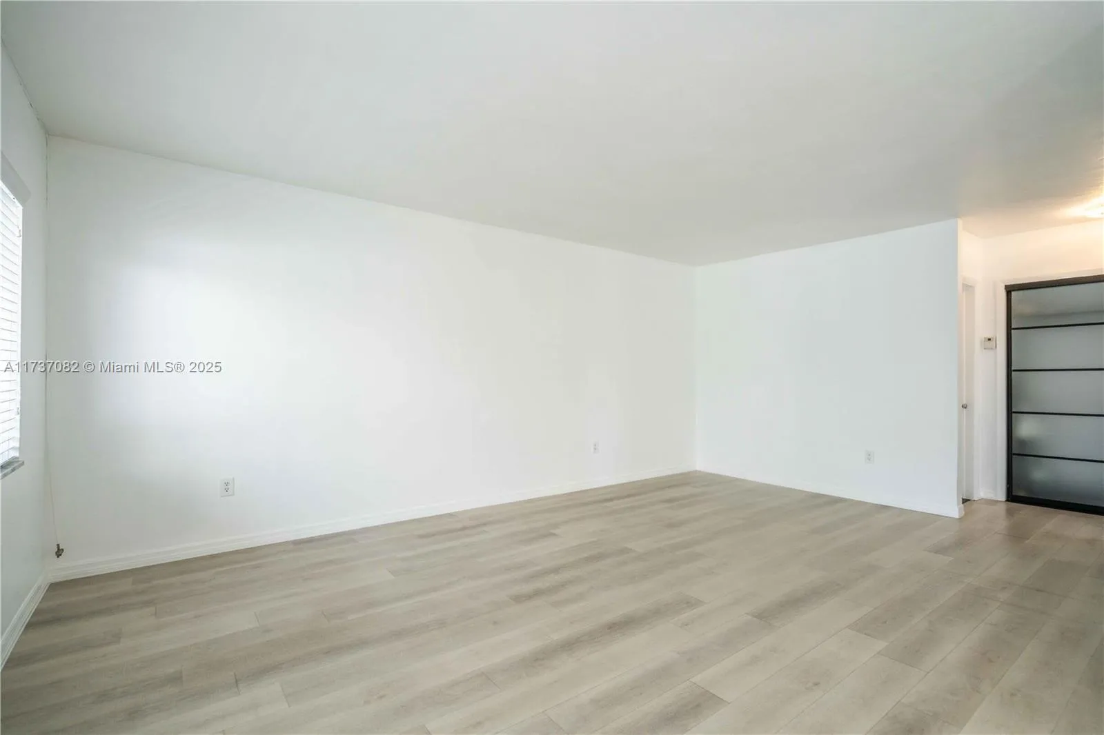 1420 Pennsylvania Ave # 302, Miami Beach FL 33139