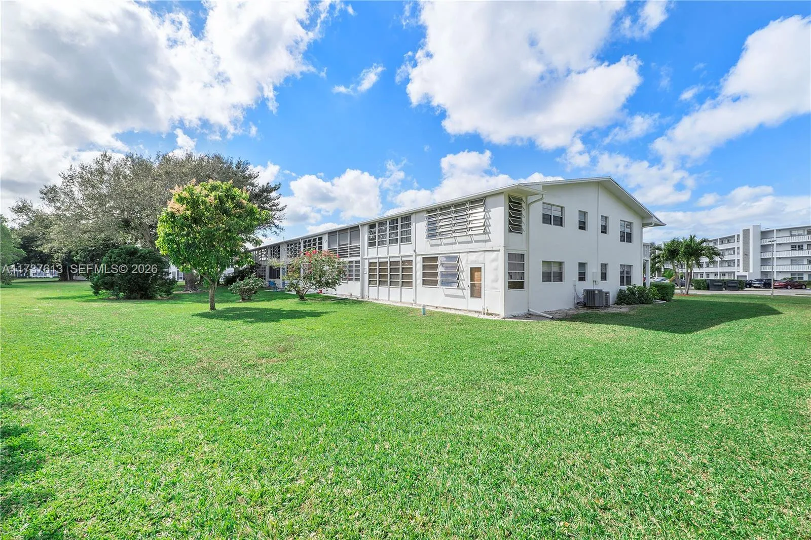 143 Oakridge J # 143, Deerfield Beach FL 33442