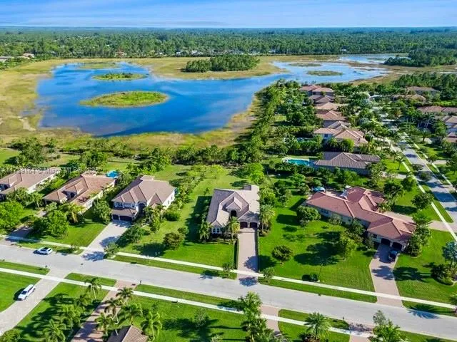 7803 Maywood Crest Dr, Palm Beach Gardens FL 33412
