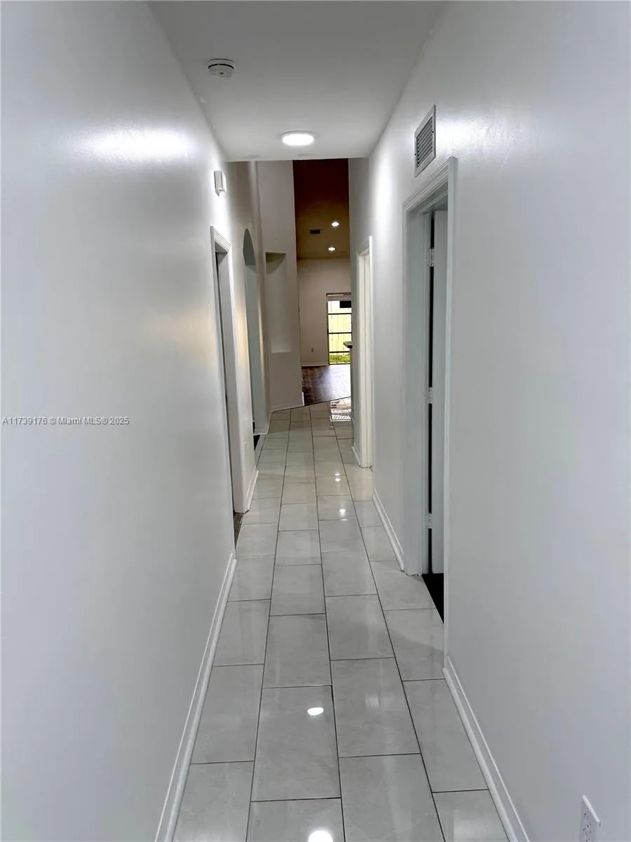 1238 NE 32nd Ter, Homestead FL 33033