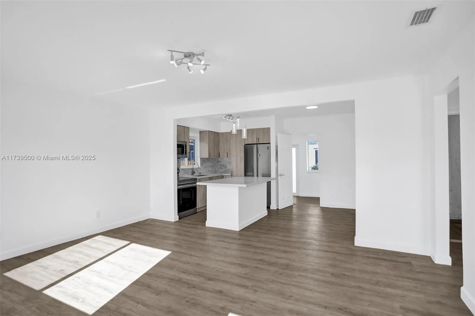 921 SW 11 AVE # 921, Miami FL 33130
