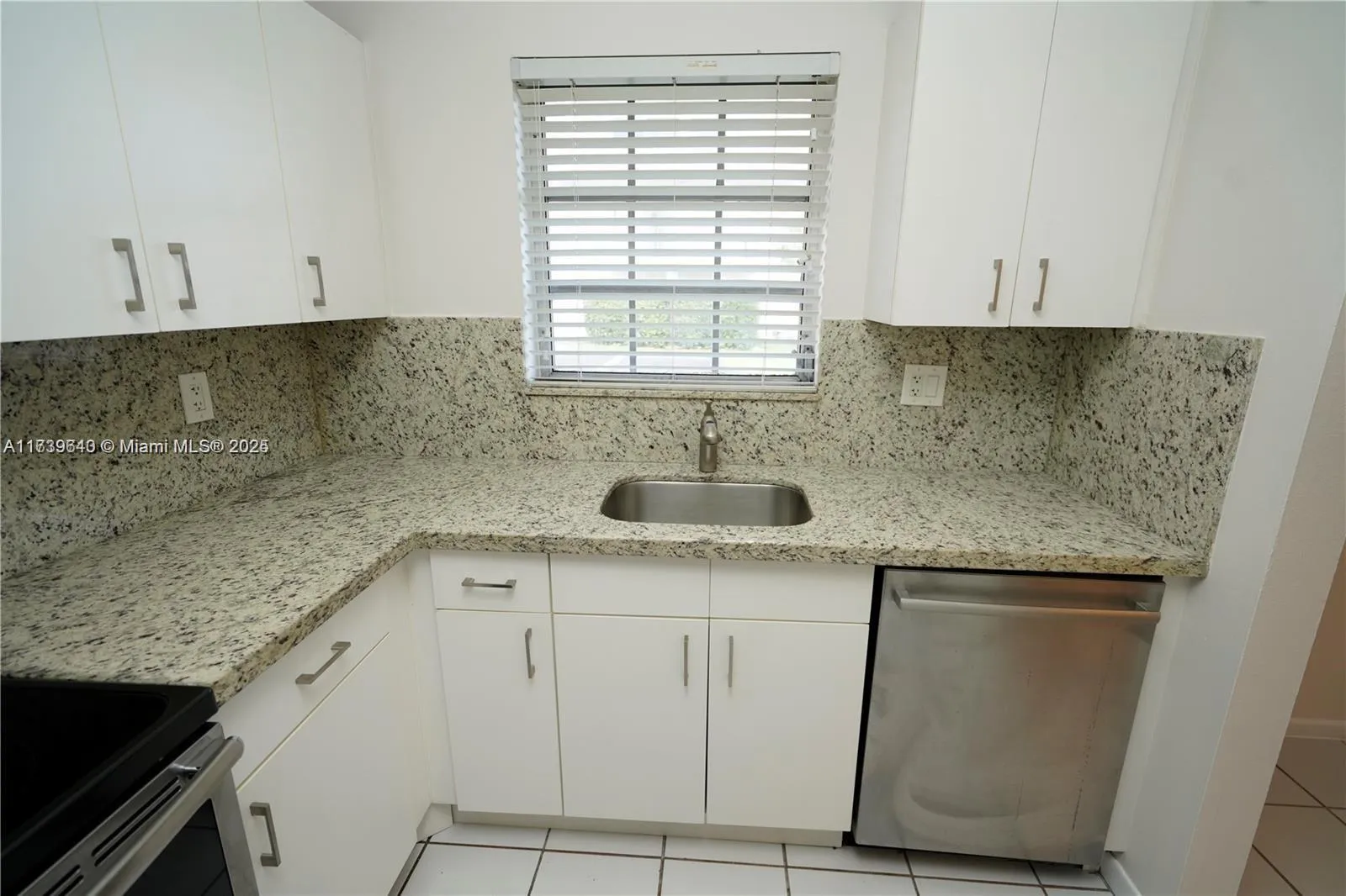 8050 Camino Ct # 7, Miami FL 33143