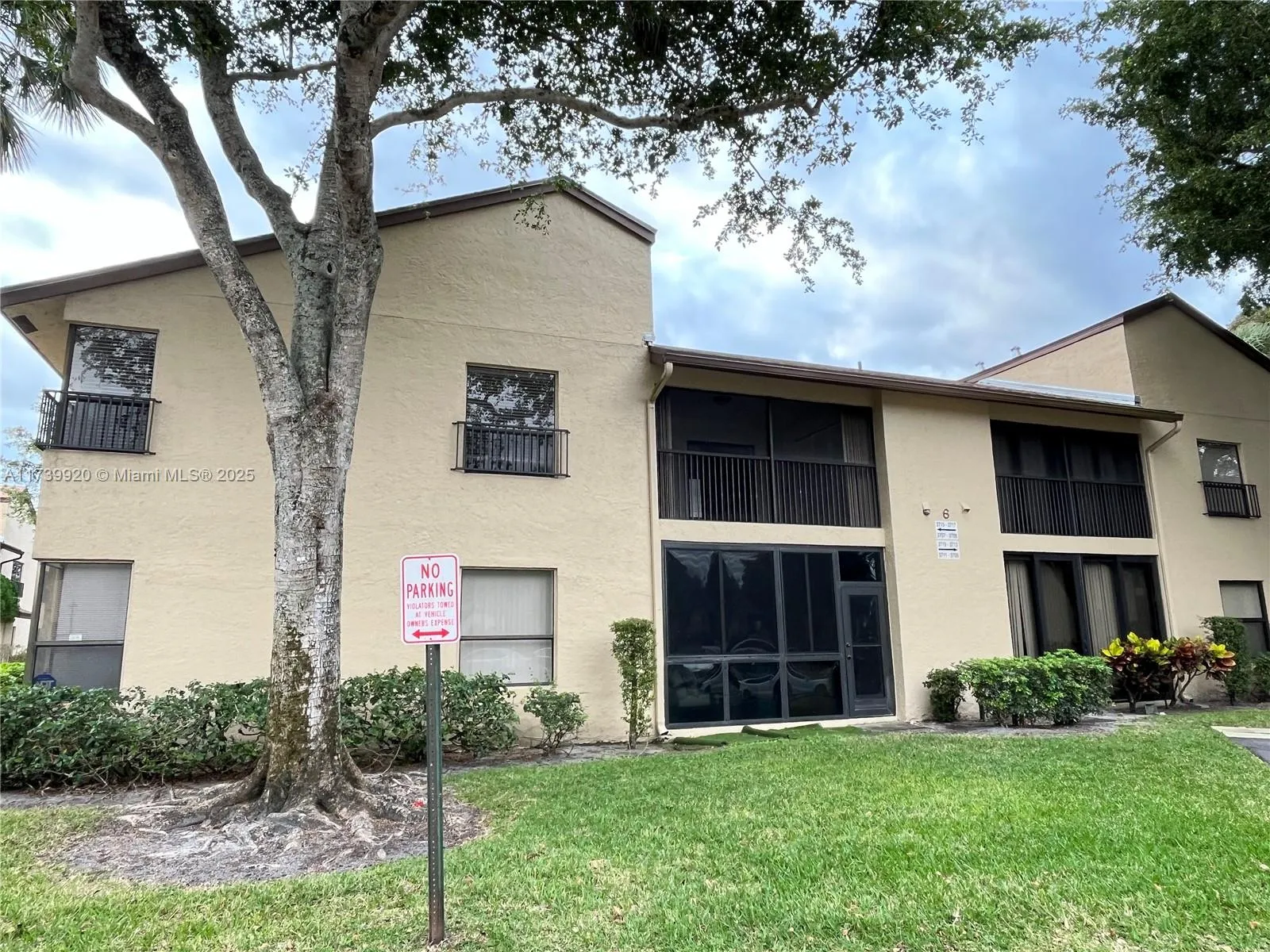 3717 Cocoplum Cir # 3547, Coconut Creek FL 33063