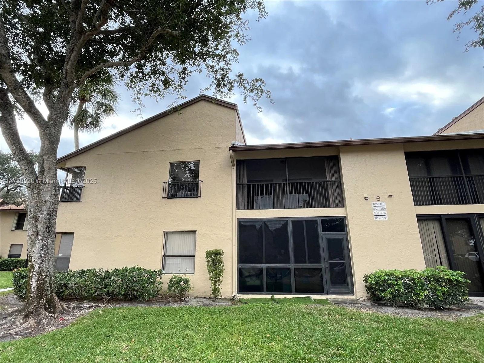 3717 Cocoplum Cir # 3547, Coconut Creek FL 33063