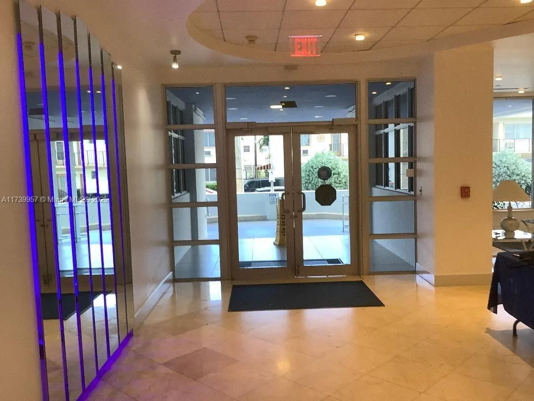 401 69th St # 401, Miami Beach FL 33141