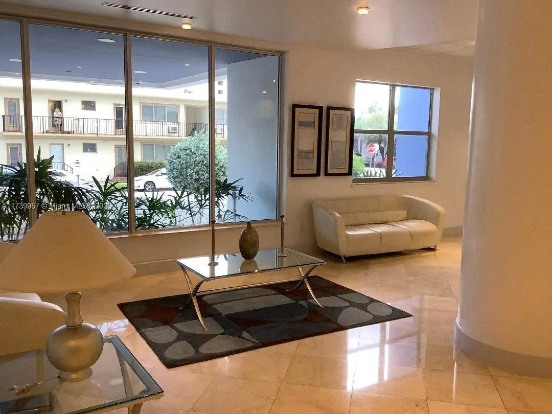 401 69th St # 401, Miami Beach FL 33141