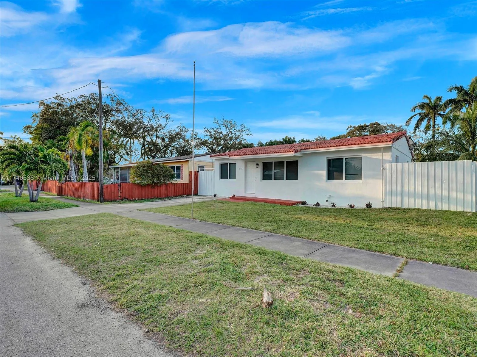 2725 Scott St, Hollywood FL 33020