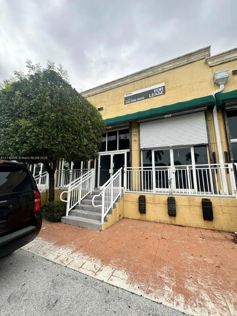 1815 W okeechobee rd, Hialeah FL 33010