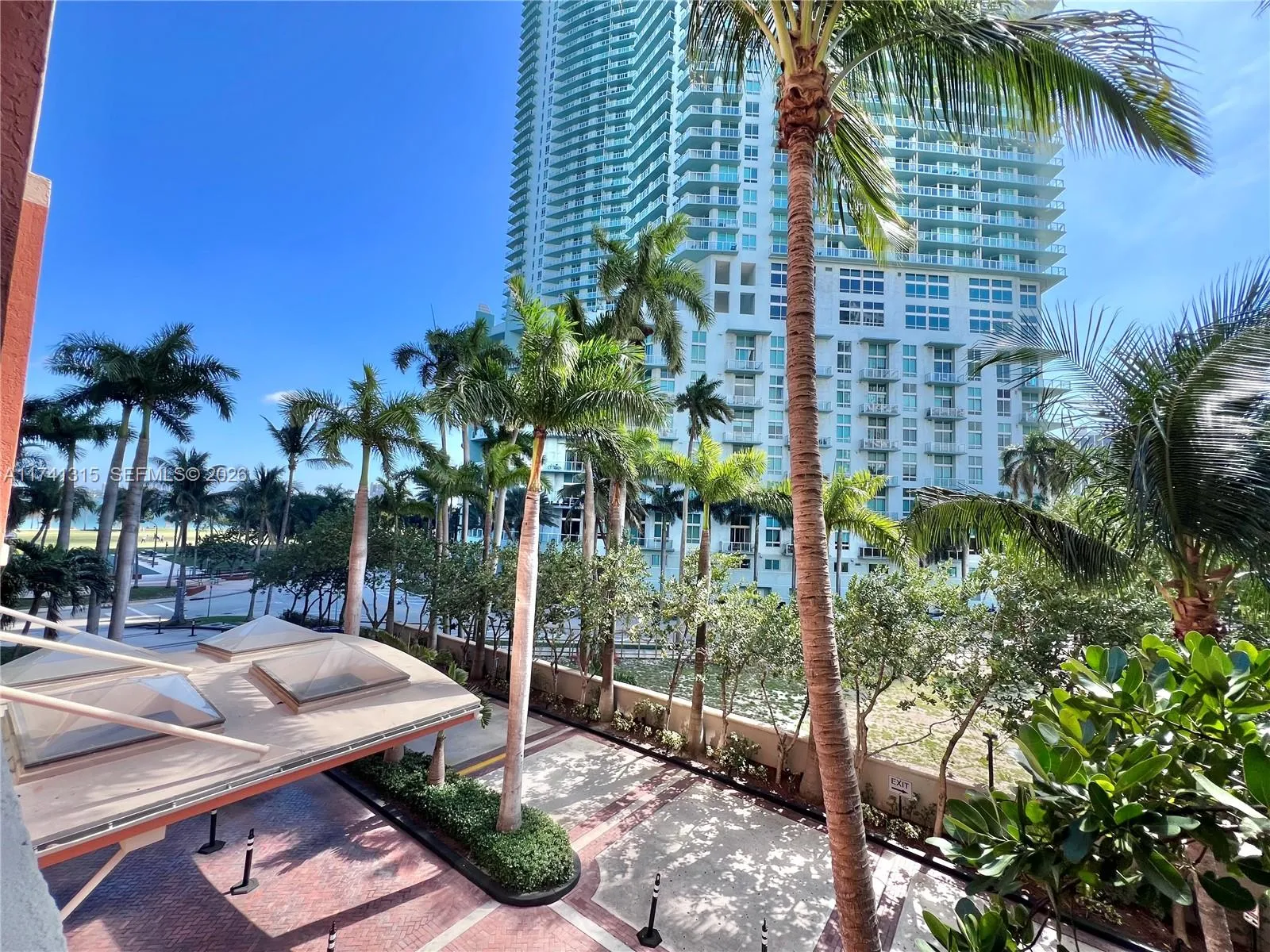 2000 N Bayshore Dr # 304, Miami FL 33137