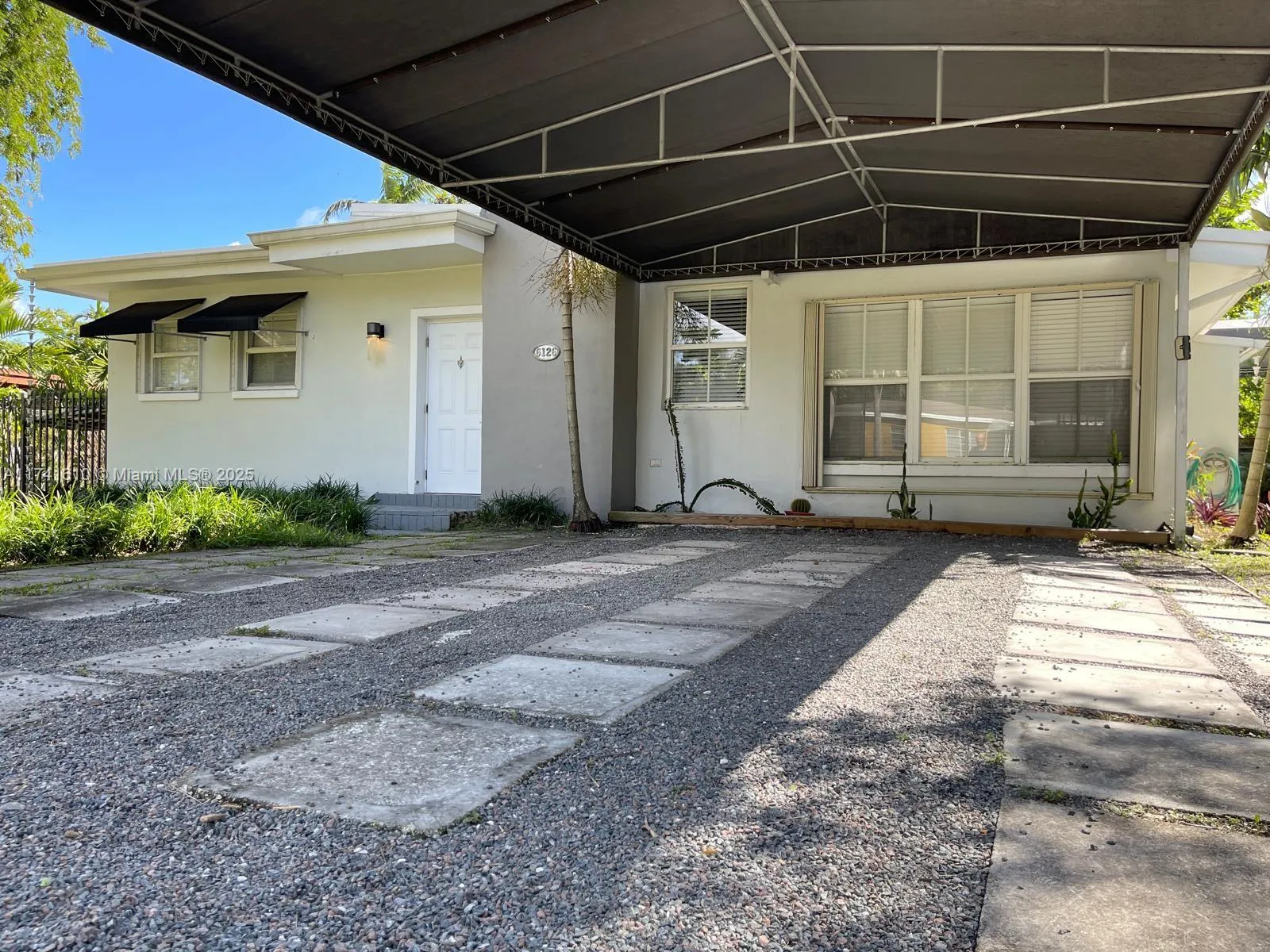 6126 SW 61st St, South Miami FL 33143