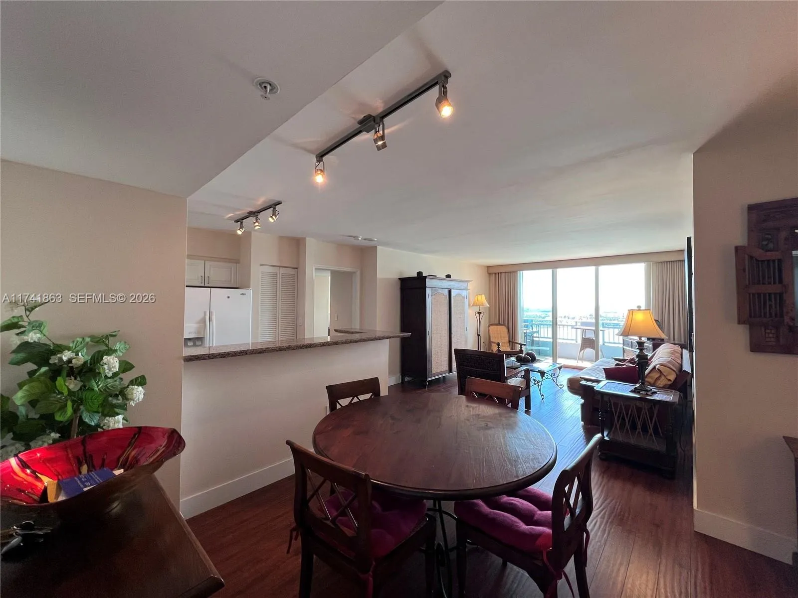 90 Alton Rd # 2110, Miami Beach FL 33139