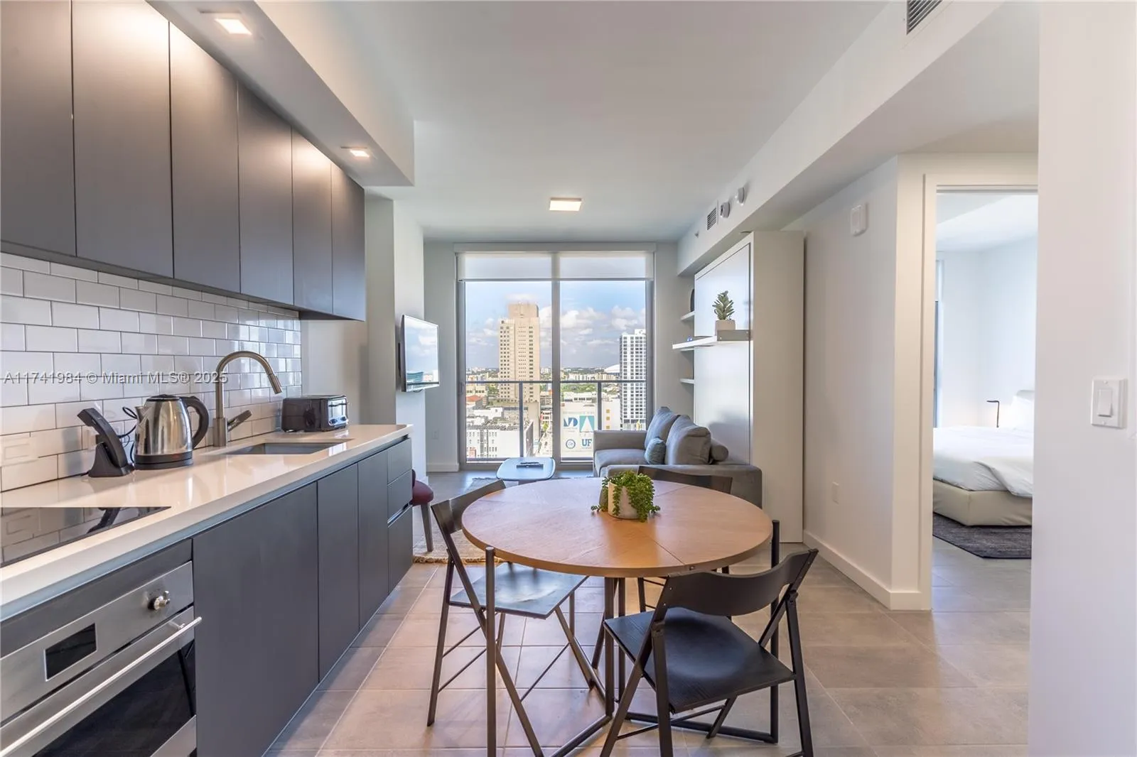 1 bedroom 1 bath for sale at 227 NE 2nd St # 2304, Miami FL 33132