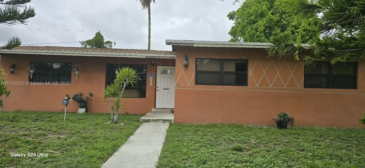 1420 NW 174th St, Miami Gardens FL 33169
