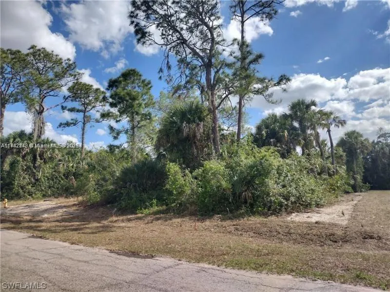 Land/Boat Docks for sale at 5003 E HUMMINGBIRD DR, La Belle FL 33935