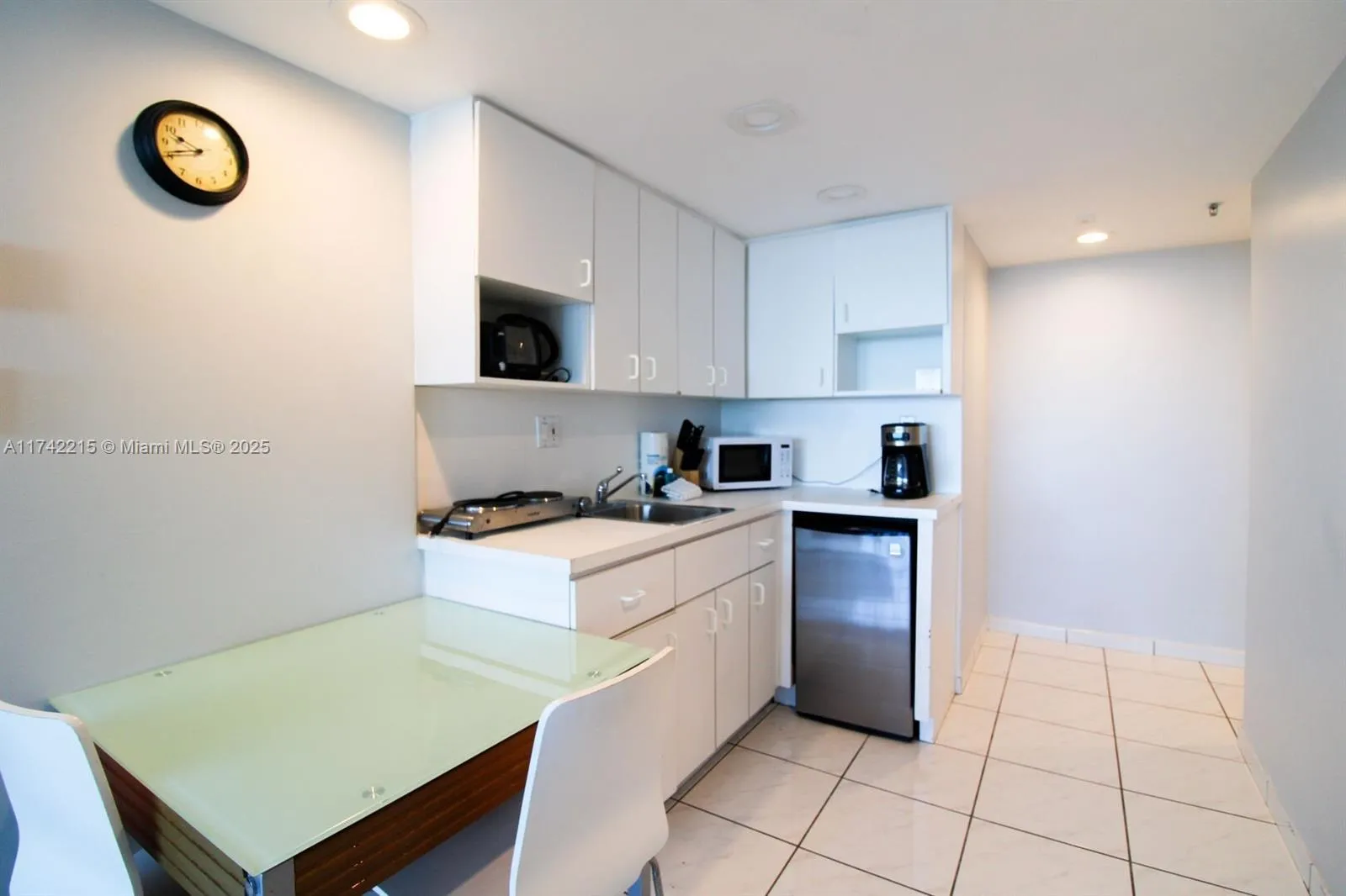 5445 Collins Ave # 1221, Miami Beach FL 33140