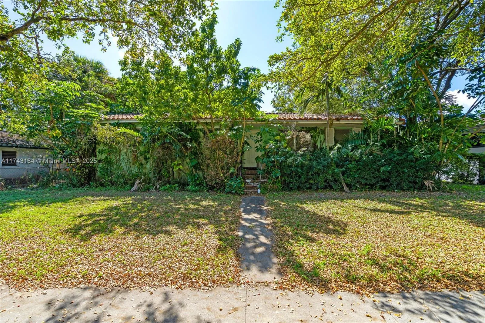 430 NW 91st St, El Portal FL 33150