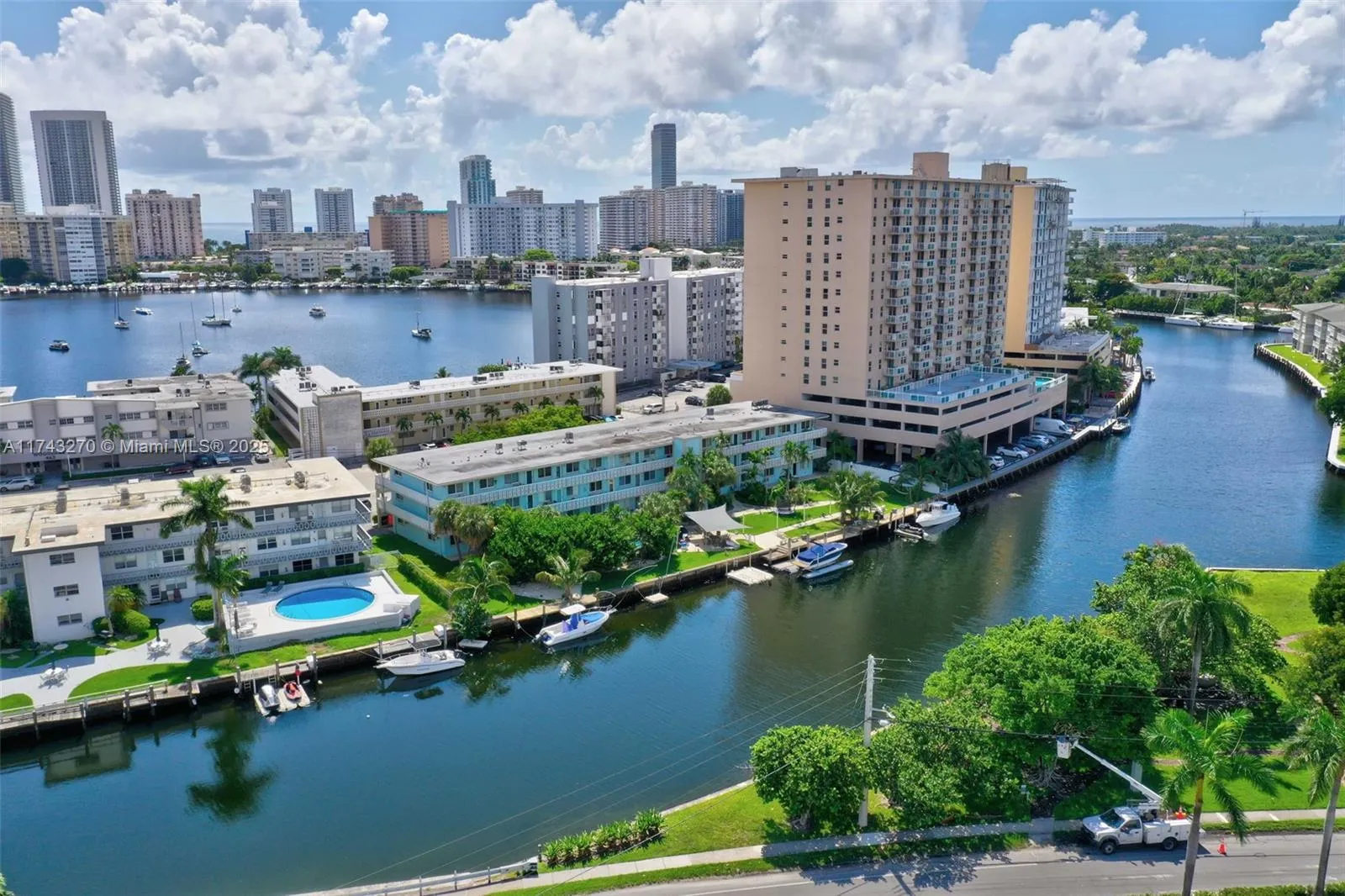 2 bedroom 2 bath for sale at 270 Layne Blvd # 106, Hallandale Beach FL 33009