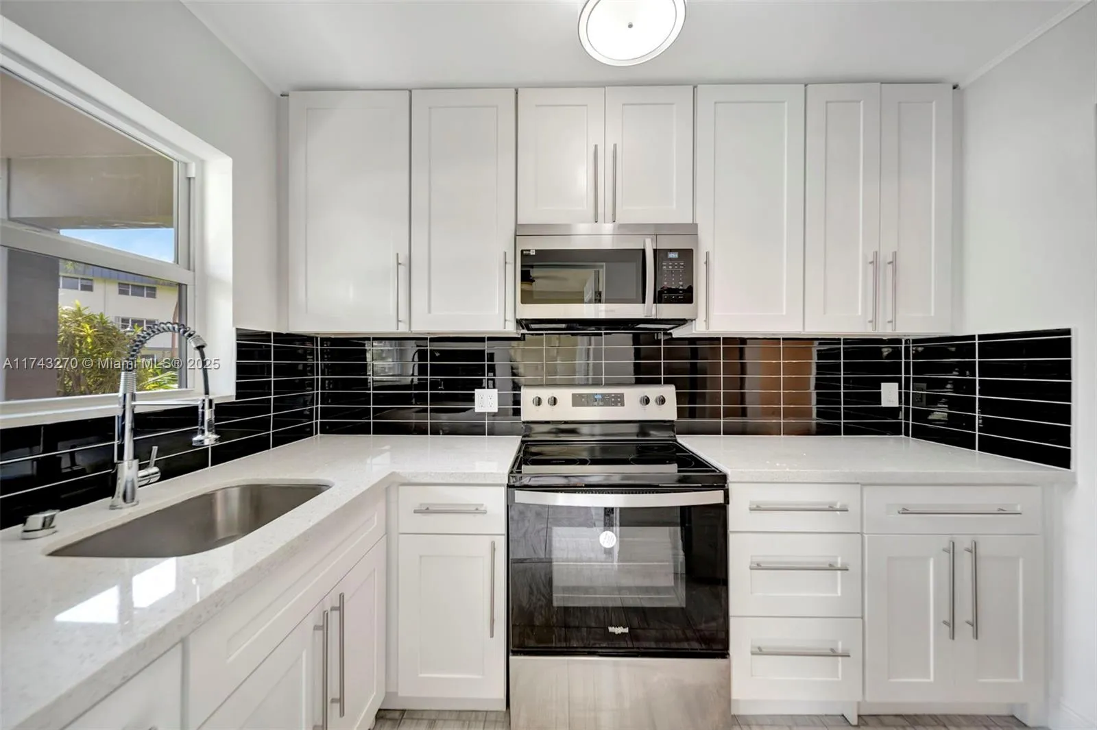 270 Layne Blvd # 106, Hallandale Beach FL 33009