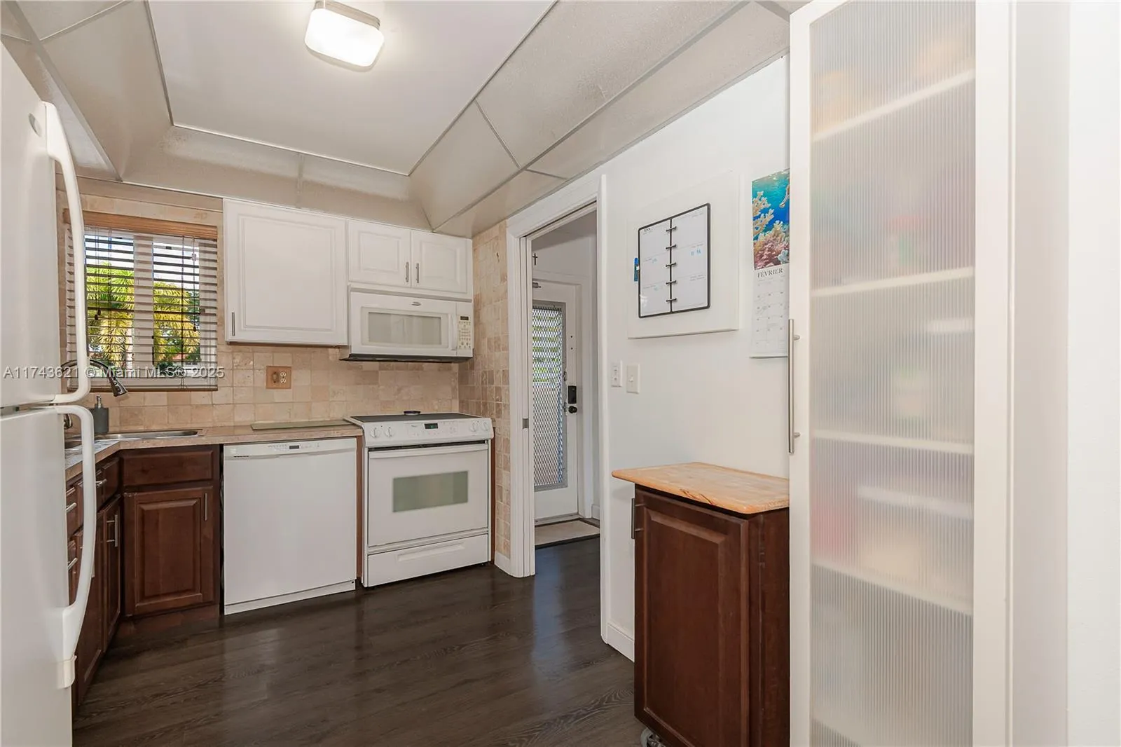 8900 Washington Blvd, Pembroke Pines FL 33025