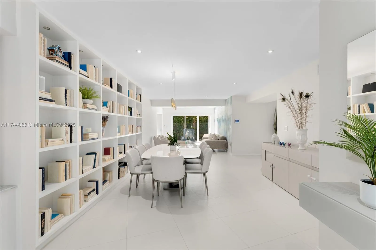 4 bedroom 3 bath for sale at 590 W 49th St, Miami Beach FL 33140