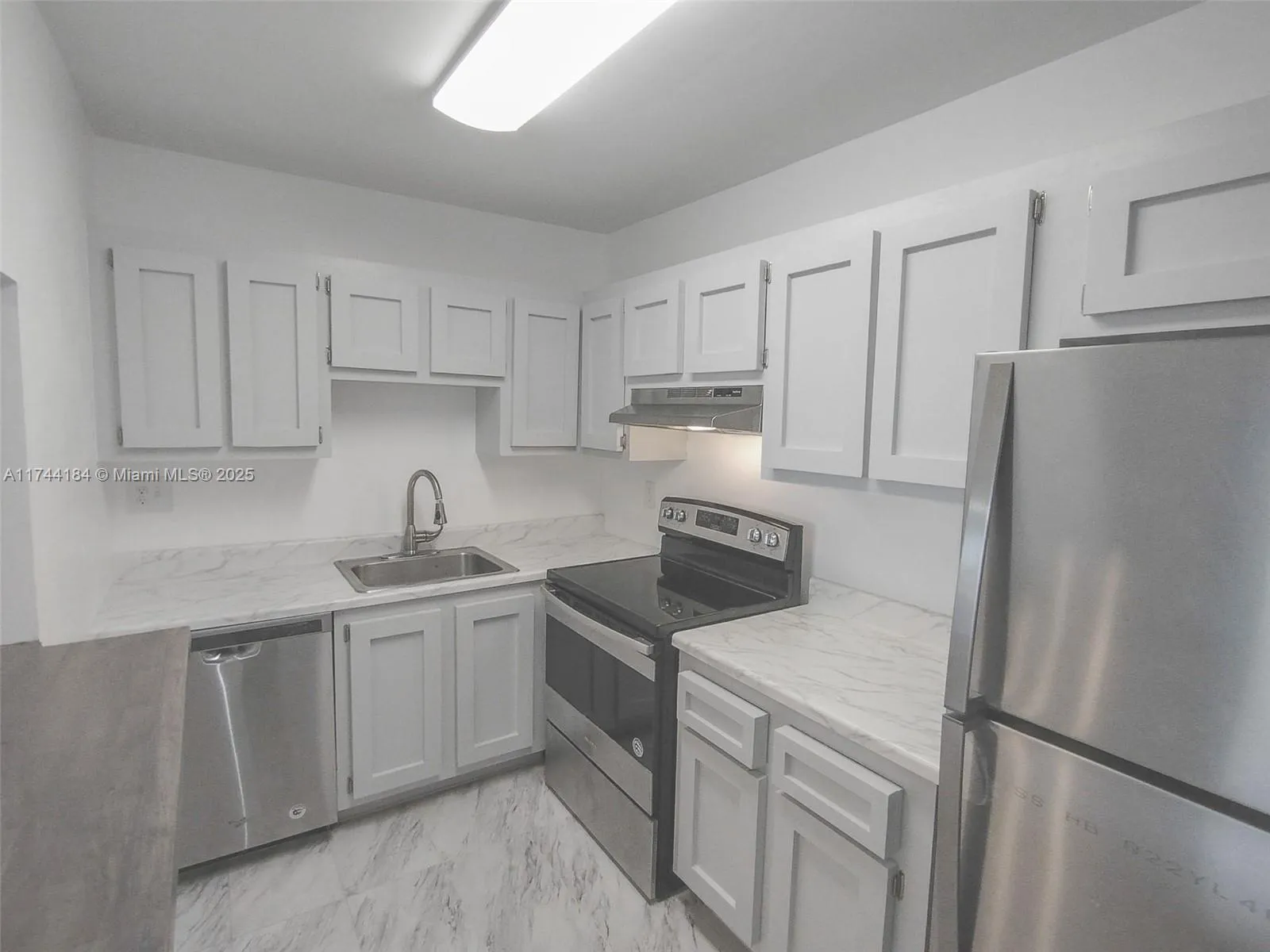 4174 Inverrary Drive # 706, Lauderhill FL 33319